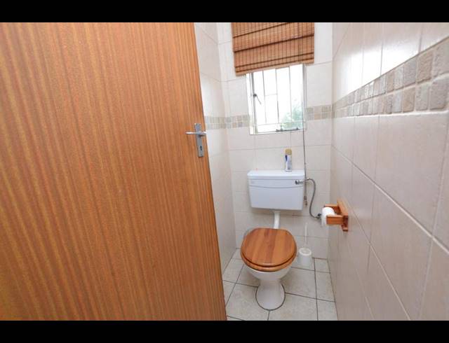 3 BEDROOM HOUSE FOR SALE IN HEUWELOORD